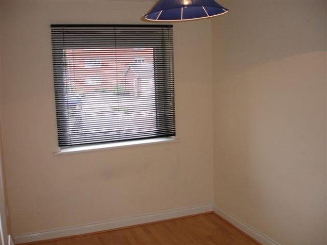  Image of 2 bedroom Apartment to rent in Mountbatten Close Ashton-on-Ribble Preston PR2 at Mountbatten Close Ashton-on-Ribble Preston, PR2 2XB