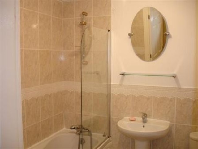  Image of 2 bedroom Apartment to rent in Mountbatten Close Ashton-on-Ribble Preston PR2 at Mountbatten Close Ashton-on-Ribble Preston, PR2 2XB
