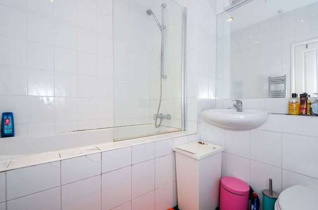  Image of 2 bedroom Detached house for sale in Needlemakers Chichester PO19 at Chichester, PO19 7JH