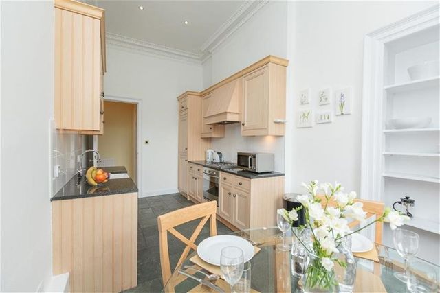  Image of 2 bedroom Flat to rent in Nelson Street Edinburgh EH3 at New Town Edinburgh Edinburgh, EH3 6LF