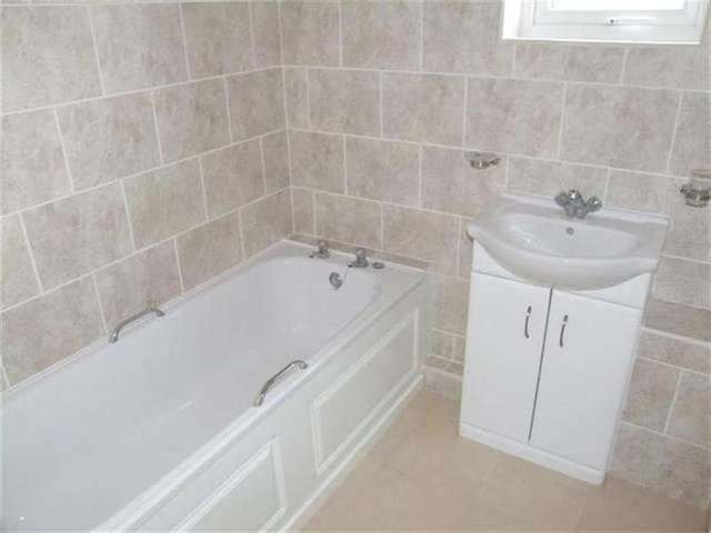  Image of 3 bedroom Detached house to rent in New Ashby Road Loughborough LE11 at Loughborough, LE11 4EU