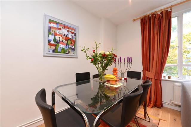  Image of 2 bedroom Property to rent in Crescent Road London N8 at Crescent Road  Crouch End, N8 8AS