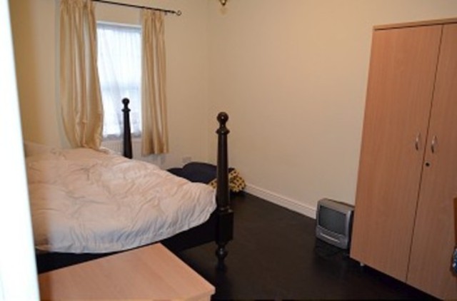  Image of Flat to rent in Nursery Road London N14 at Nursery Road Southgate London, N14 5QH