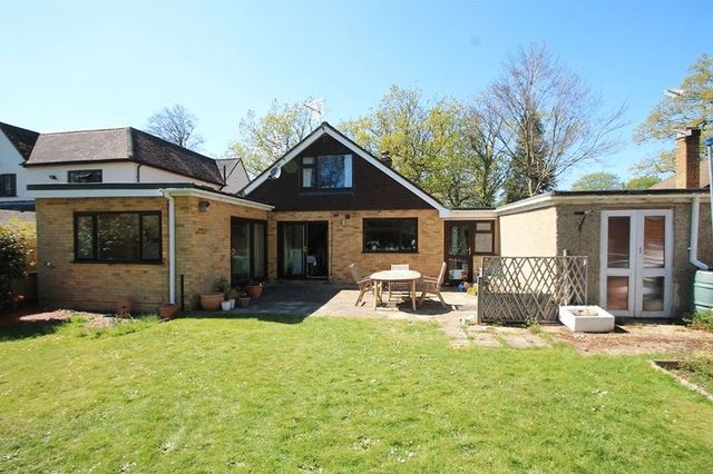 Image of 5 bedroom Detached house for sale in Oakwood Road Chandler