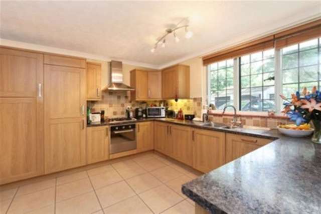  Image of 4 bedroom Detached house to rent in Old Avenue St. Georges Hill Weybridge KT13 at Weybridge, KT13 0QB
