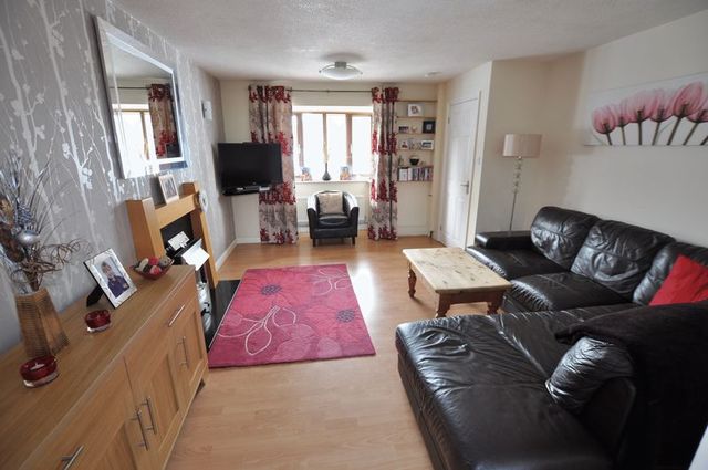  Image of 3 bedroom Semi-Detached house for sale in Orchard Park Burton-on-Trent DE14 at Orchard Park  Burton-On-Trent, DE14 3TU