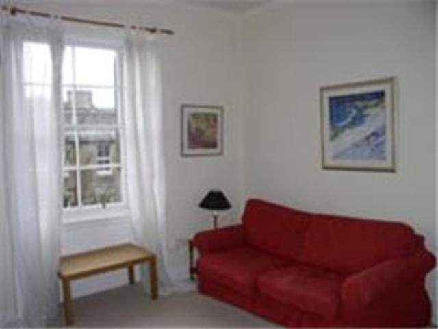  Image of 1 bedroom Flat to rent in Orwell Place Edinburgh EH11 at Dalry Edinburgh Edinburgh, EH11 2AE