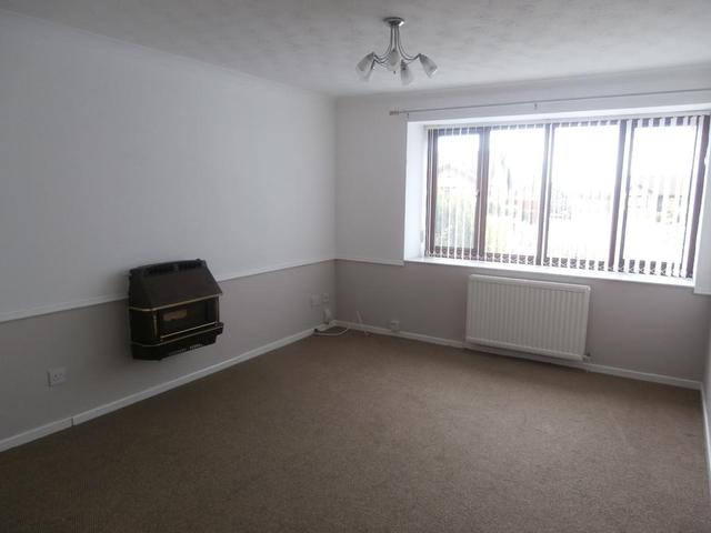  Image of 3 bedroom Bungalow to rent in Overton Crescent East Calder Livingston EH53 at East Calder West Lothian West Lothian, EH53 0RH