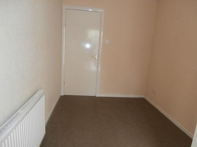  Image of 3 bedroom Bungalow to rent in Overton Crescent East Calder Livingston EH53 at East Calder West Lothian West Lothian, EH53 0RH