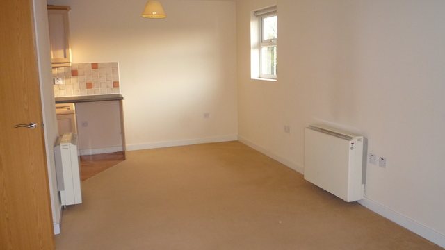 Image of 1 bedroom Flat to rent in Fairfield Street Warrington WA1 at Fairfield Hall Manchester Road Warrington, WA1 3GF