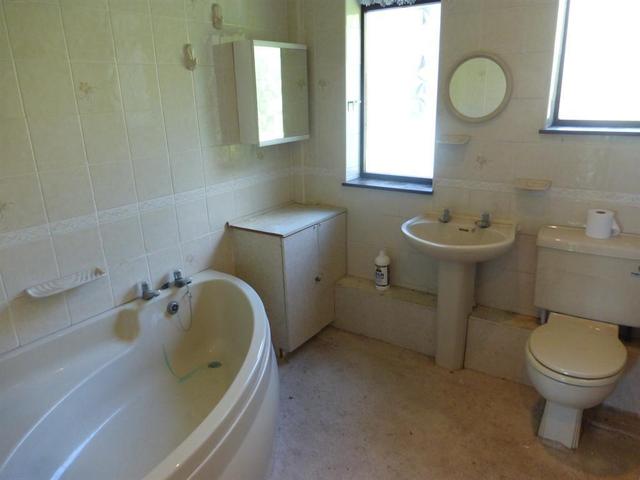  Image of 2 bedroom Detached house for sale in Park Grove Bexleyheath DA7 at Bexleyheath Kent Bexleyheath, DA7 6AA