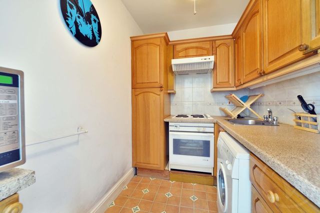  Image of 1 bedroom Flat for sale in Park Road London NW1 at Park Road Array Marylebone, NW1 4SN