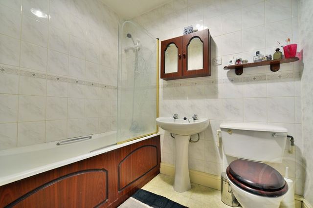  Image of 1 bedroom Flat for sale in Park Road London NW1 at Park Road Array Marylebone, NW1 4SN