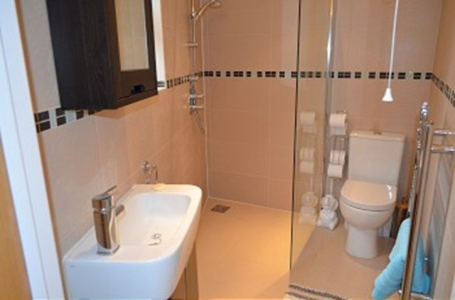  Image of Studio flat to rent in Park Road New Barnet Barnet EN4 at Park Road  Cockfosters, EN4 9QS
