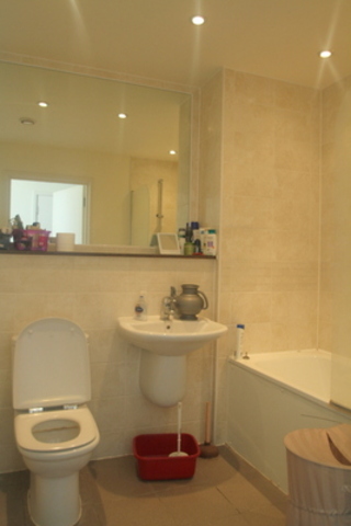  Image of 2 bedroom Apartment to rent in Devons Road London E3 at Parkview Court  London, E3 3AN
