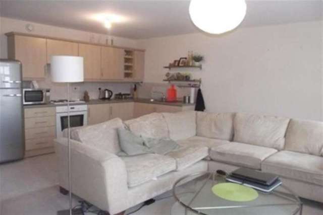  Image of 2 bedroom Flat to rent in Pendle Court Leigh WN7 at Leigh, WN7 3AB