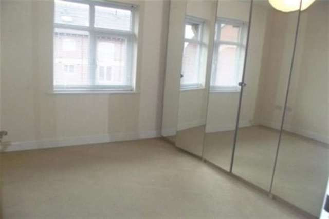  Image of 2 bedroom Flat to rent in Pendle Court Leigh WN7 at Leigh, WN7 3AB