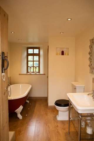  Image of 4 bedroom Cottage for sale in High Street Pensford Bristol BS39 at 129 High Street  Pensford, BS39 4BH