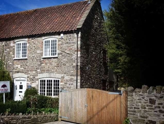  Image of 4 bedroom Cottage for sale in High Street Pensford Bristol BS39 at 129 High Street  Pensford, BS39 4BH