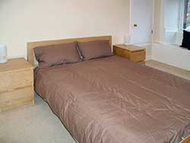  Image of 2 bedroom Flat to rent in Piershill Terrace Edinburgh EH8 at Willowbrae Edinburgh Edinburgh, EH8 7ES