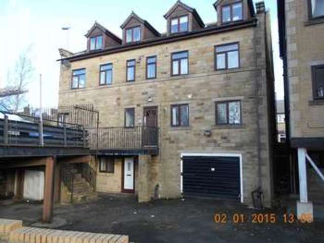  Image of 2 bedroom Flat to rent in Station Road Milnrow Rochdale OL16 at Station Road Milnrow Rochdale, OL16 4HQ