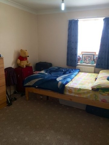  Image of 2 bedroom Flat to rent in Piper Way Ilford IG1 at PIPER WAY  ESSEX, IG1 4DE