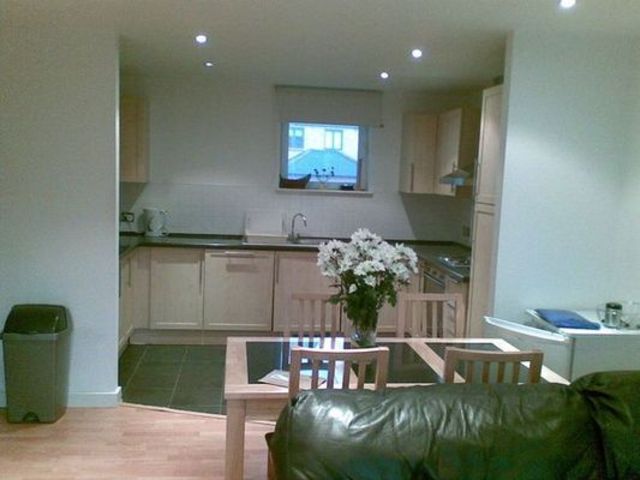  Image of 2 bedroom Apartment to rent in Plough Way London SE16 at Plough Way  London, SE16 2LT