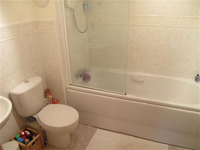  Image of 2 bedroom Flat to rent in Powderhall Rigg Edinburgh EH7 at Broughton Edinburgh Edinburgh, EH7 4GA