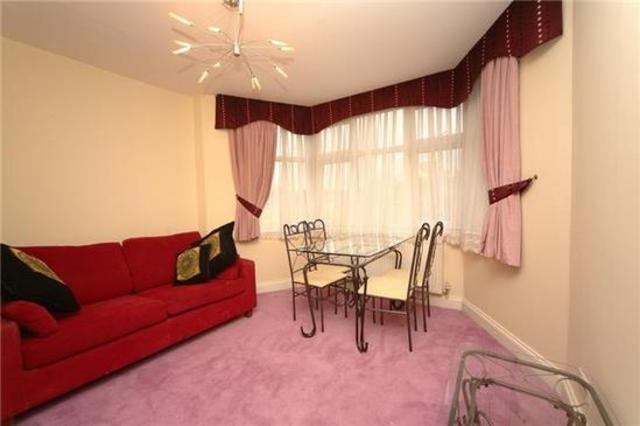  Image of 2 bedroom Flat to rent in Powys Lane London N13 at Powys Lane  Palmers Green, N13 4HN