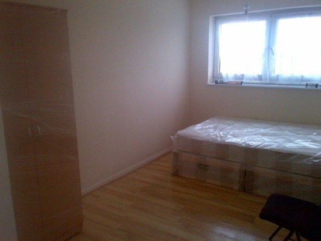  Image of 4 bedroom Maisonette to rent in Prince Regent Lane London E16 at PRINCE REGENTS LANE  NEWHAM, E16 3JP