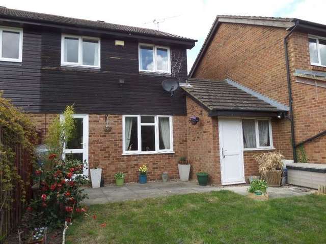  Image of 3 bedroom Semi-Detached house for sale in Priory Street Newport Pagnell MK16 at Newport Pagnell, MK16 9BL