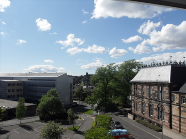  Image of 2 bedroom Flat to rent in Prospecthill Grove Glasgow G42 at Partick Glasgow Glasgow, G42 9LG