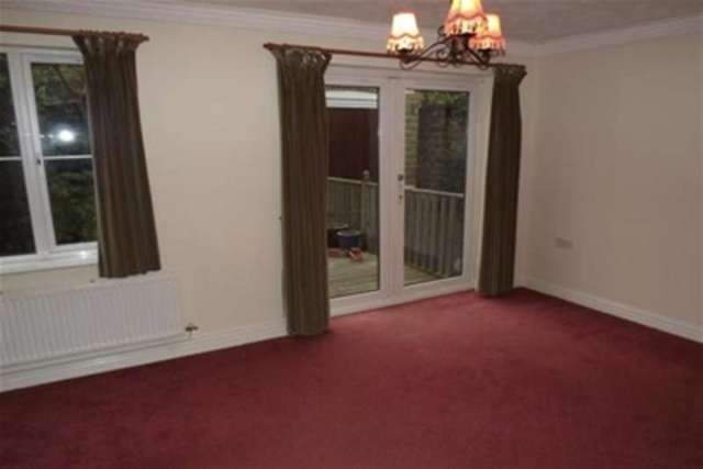  Image of 4 bedroom Semi-Detached house to rent in Psalter Lane Sheffield S11 at Sheffield, S11 8YP