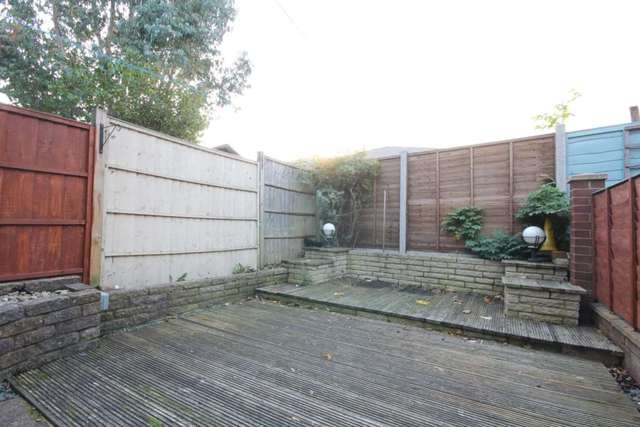  Image of 2 bedroom Cottage to rent in Puller Road Hemel Hempstead HP1 at Puller Road  Hemel Hempstead, HP1 1QL
