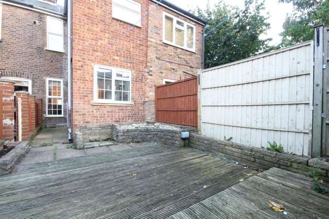  Image of 2 bedroom Cottage to rent in Puller Road Hemel Hempstead HP1 at Puller Road  Hemel Hempstead, HP1 1QL