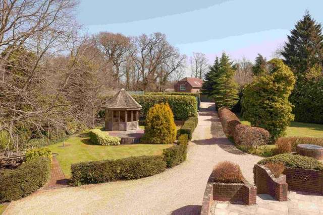  Image of 8 bedroom Detached house for sale in Purbrook Heath Road Purbrook Waterlooville PO7 at Purbrook Waterlooville Hampshire, PO7 5RU