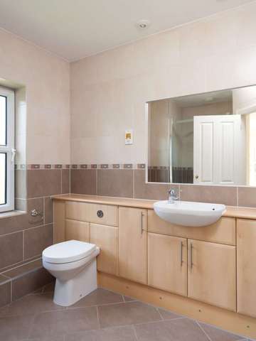  Image of 8 bedroom Detached house for sale in Purbrook Heath Road Purbrook Waterlooville PO7 at Purbrook Waterlooville Hampshire, PO7 5RU