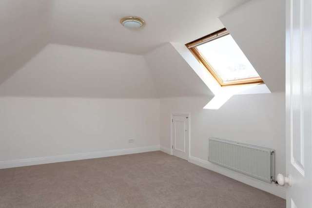  Image of 8 bedroom Detached house for sale in Purbrook Heath Road Purbrook Waterlooville PO7 at Purbrook Waterlooville Hampshire, PO7 5RU