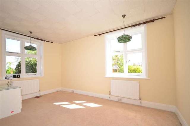  Image of 5 bedroom Bungalow for sale in Quakers Close Hartley Longfield DA3 at Hartley Longfield Longfield, DA3 7EA