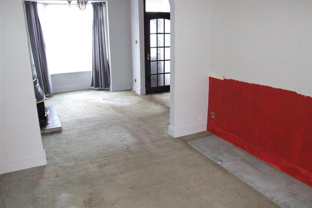  Image of 3 bedroom Terraced house for sale in Queen Street Rushden NN10 at Rushden Northamptonshire Rushden, NN10 0AZ