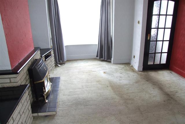  Image of 3 bedroom Terraced house for sale in Queen Street Rushden NN10 at Rushden Northamptonshire Rushden, NN10 0AZ