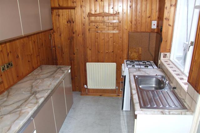  Image of 3 bedroom Terraced house for sale in Queen Street Rushden NN10 at Rushden Northamptonshire Rushden, NN10 0AZ