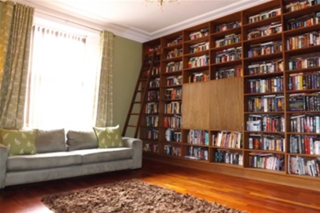  Image of 2 bedroom Flat to rent in Queen Street Stirling FK8 at Stirling Town Stirling Stirling, FK8 1HN