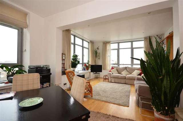  Image of 2 bedroom Apartment for sale in Queens Road Brighton BN1 at Brighton East Sussex Brighton, BN1 3ZA