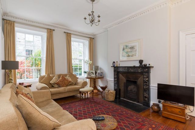  Image of 3 bedroom Detached house to rent in Raeburn Street Edinburgh EH4 at Stockbridge Edinburgh Edinburgh, EH4 1HY