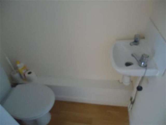  Image of 3 bedroom Semi-Detached house to rent in Railway Terrace Rogiet Caldicot NP26 at Llanfihangel Rogiet, NP26 3JG