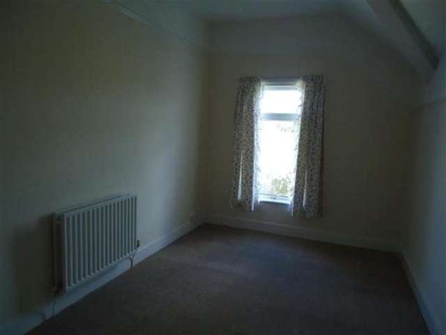  Image of 3 bedroom Semi-Detached house to rent in Railway Terrace Rogiet Caldicot NP26 at Llanfihangel Rogiet, NP26 3JG