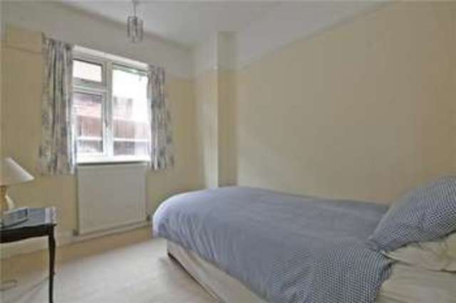  Image of 2 bedroom Detached house for sale in Rectory Close Byfleet West Byfleet KT14 at Byfleet  Byfleet, KT14 7LS