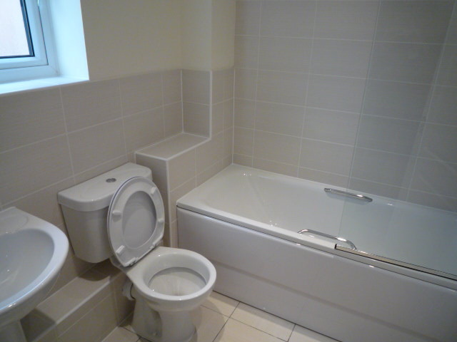  Image of 1 bedroom Apartment to rent in Redlands Lane Fareham PO14 at Fareham, PO14 1PJ