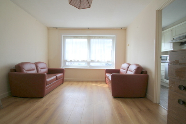  Image of 1 bedroom Apartment to rent in Regent Square London E3 at Regents Square  London, E3 3HQ